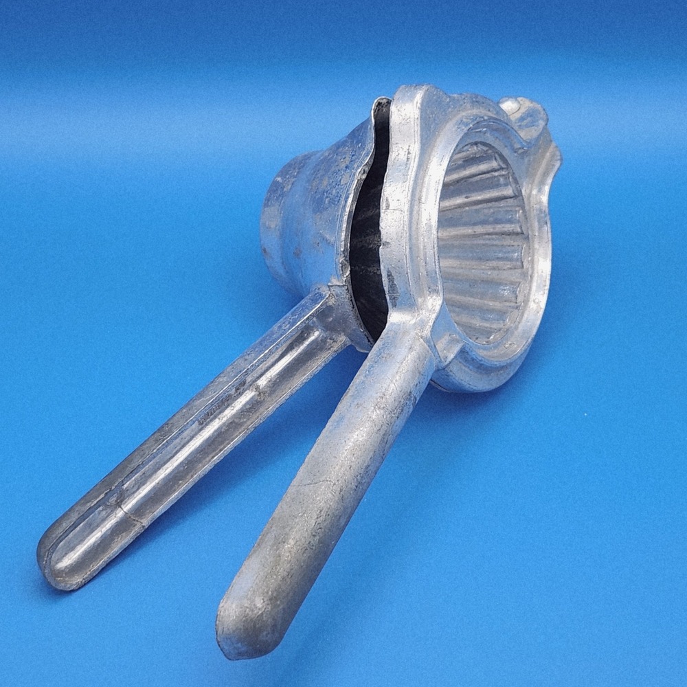 Vintage Cast Aluminum Hand Juicer